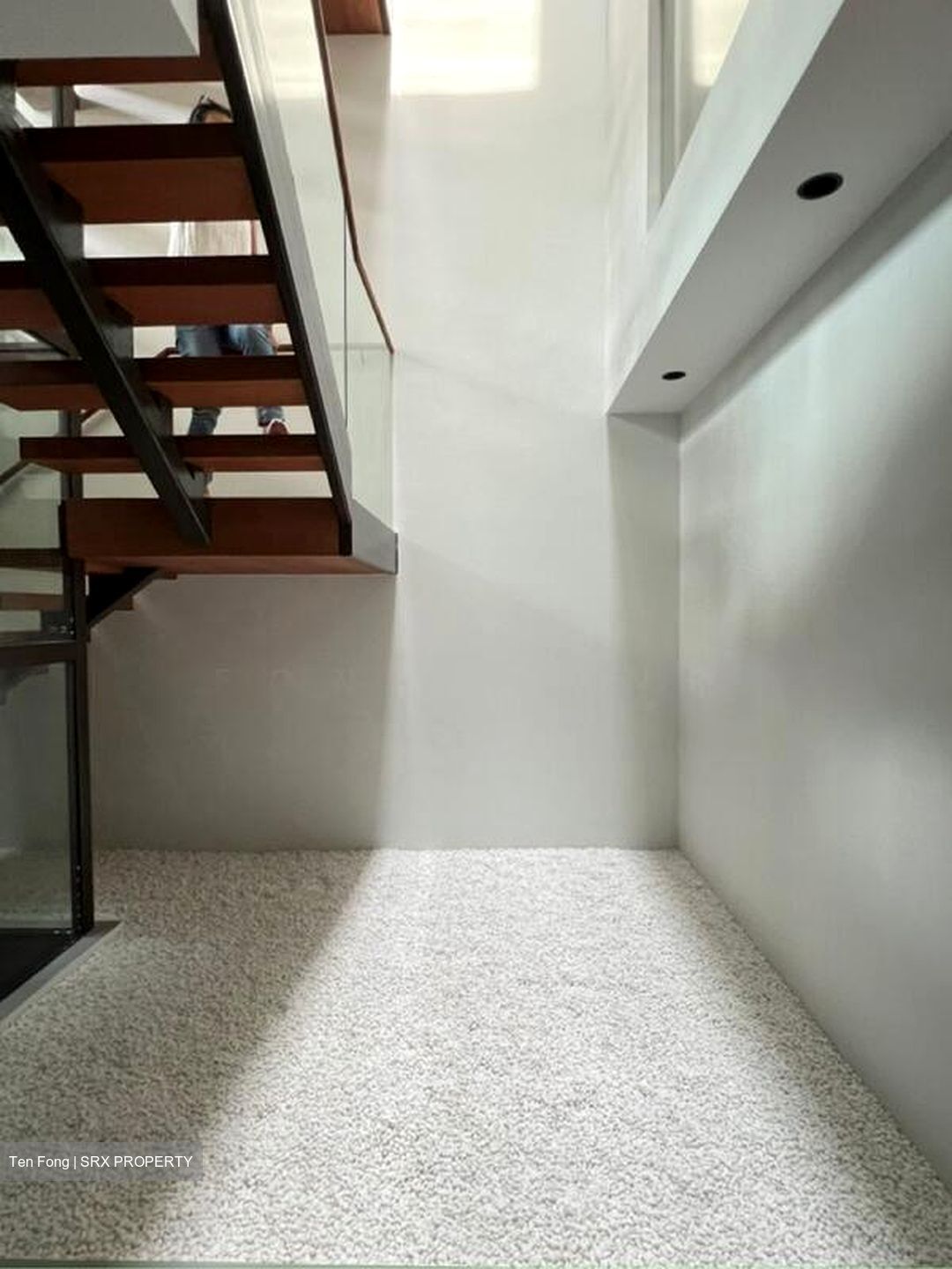 Sembawang Hills Estate (D20), Terrace #502083571